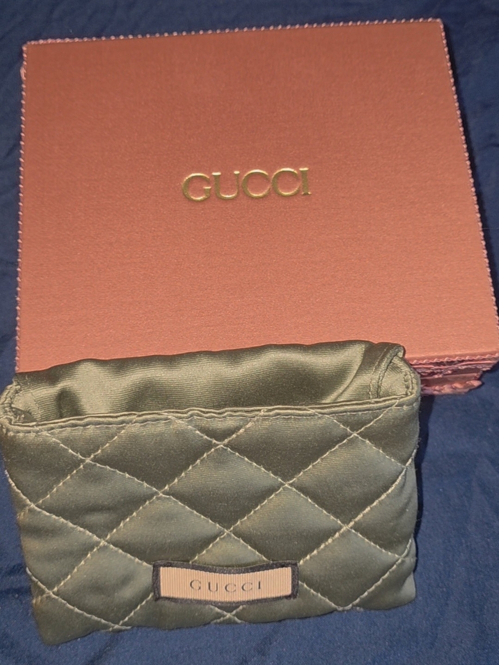 Authentic Gucci Pink Satin Fabric/Olive Green Quilted Box & Pouch - Picture 3 of 4